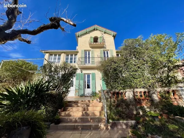Maison 4 pièces 200 m²