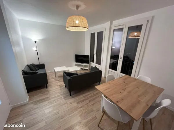 Chambres disponibles dans belle colocation meublée - proche FACs (bouloie, inspe...) - Toutes charge