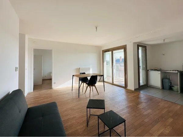 T2 avec balcon et garage Lyon 8 location meublée