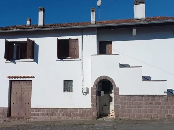 Immeuble avec dépendances