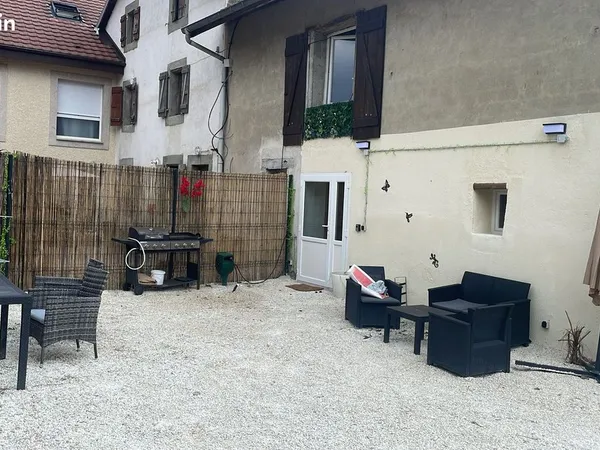 Charmant T2 avec grande terrasse entre lac & montagnes