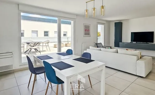 LE BOUSCAT HIPPODROME - Appartement en attique de 80m² avec terrasse de 100 m² - Résidence récente e