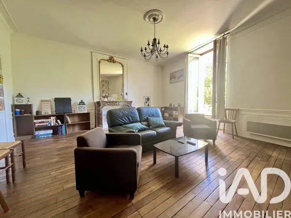 Maison 8 pièces 227 m²