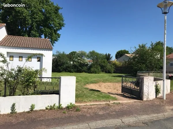 Terrain constructible Sainte Foy (85), direct particulier