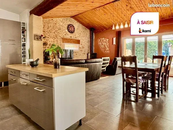 Maison 10 pièces 195 m²