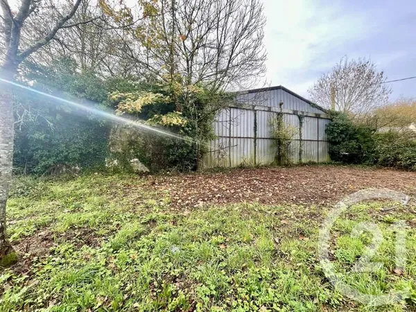 Terrain 1608 m²