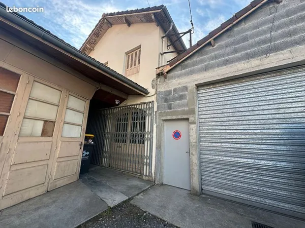 Immeuble 4 pièces 300 m²