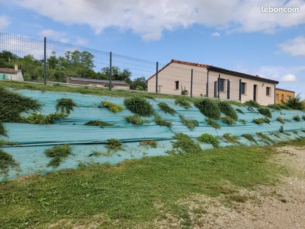 Maison 90 m² avec grand terrain 1000 m² - 3 chambres - Idéal famille - Proche école , épicerie ( à p