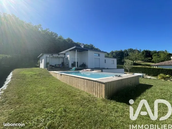 Maison 5 pièces 180 m²