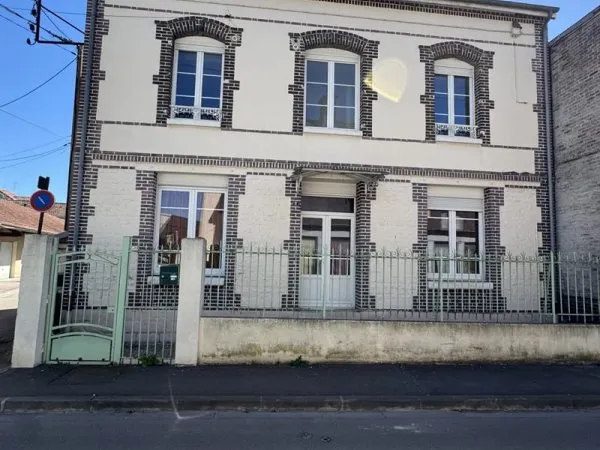 Maison avec appartements 230 m²