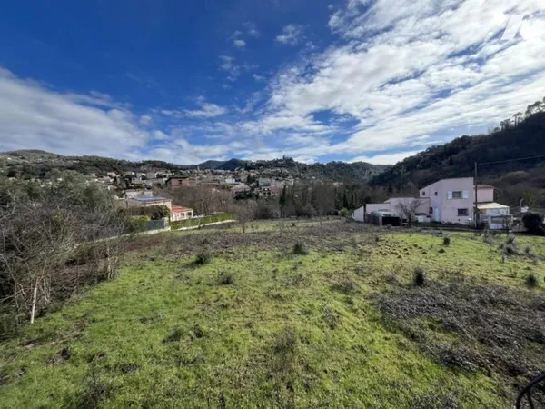 Terrain 1093 m²
