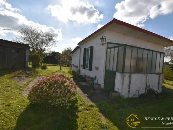 ILLIERS-COMBRAY - TOUTES LES COMMODITES A PIEDS