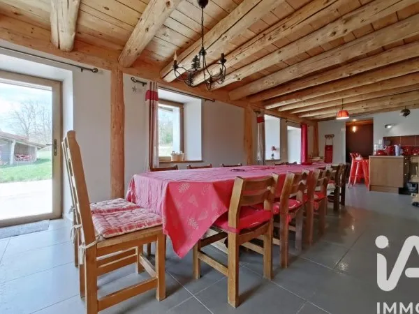 Maison 6 pièces 202 m²