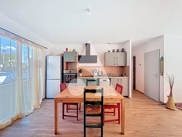 T4 moderne avec double jardin, garage et parking à CHORGES