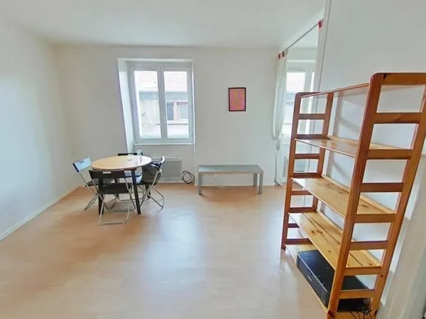 Studio 1 pièce 32 m²