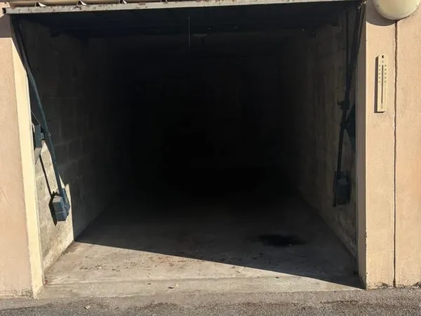 Parking/Garage 14 m²