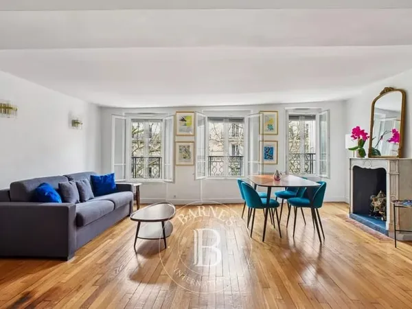 Paris 7 - Saint Thomas d'Aquin - Lumineux - 1 chambre