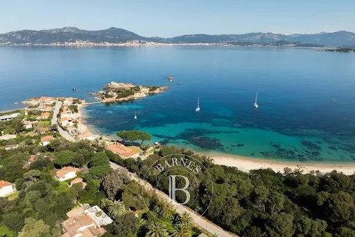Villa 4 pièces 127 m²
