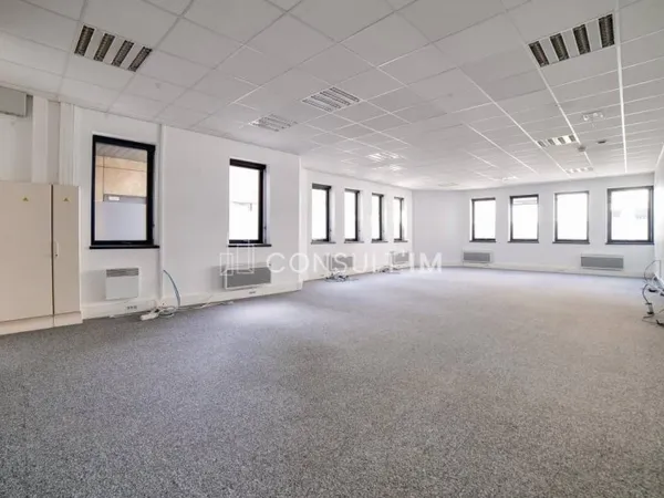 Bureaux 408 m²