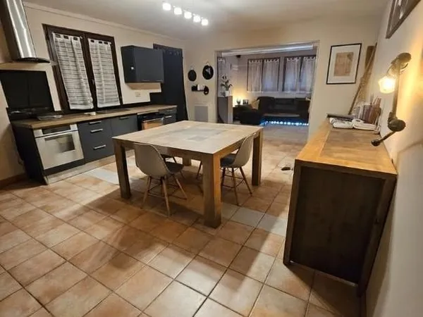 Maison 125 m² avec cour et jardin