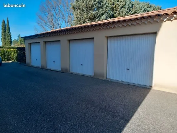 Garage dans residence securisée