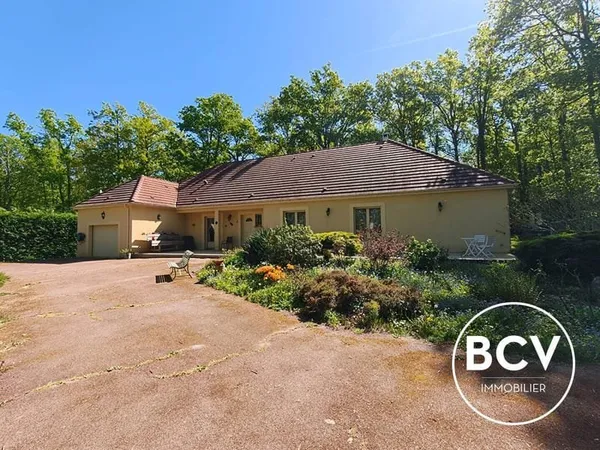 Maison de plain-pied 6 pièces 162 m²