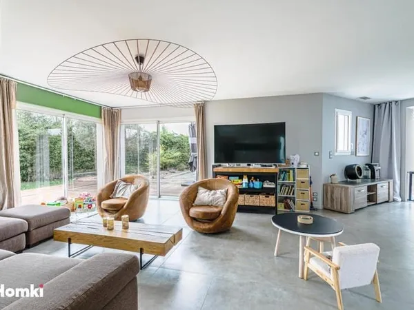 Maison/Villa T6 de 155 m2 à Sandillon 45640