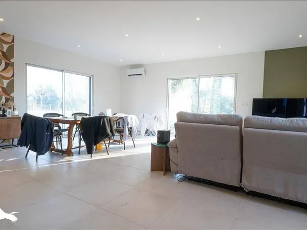 Maison de plain-pied 4 pièces 106 m²
