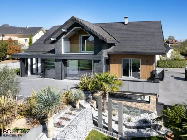 Maison 5 pièces 211 m²