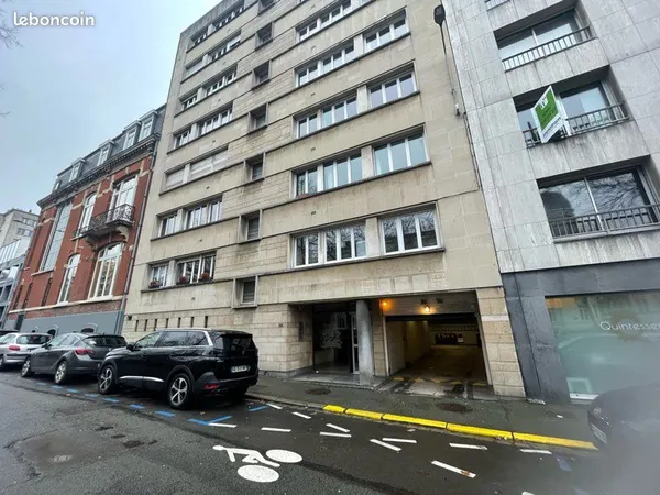 Parking - Botanique / St Maur