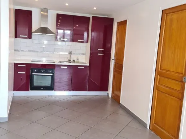 Studio 30 m² lumineux en bord de Seine - Montereau-Fault-Yonne