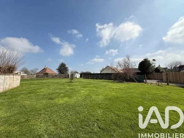 Terrain 648 m²