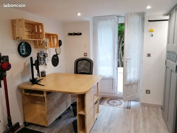 Studio indépendant donnant sur jardin ensoleillé - Durée flexible