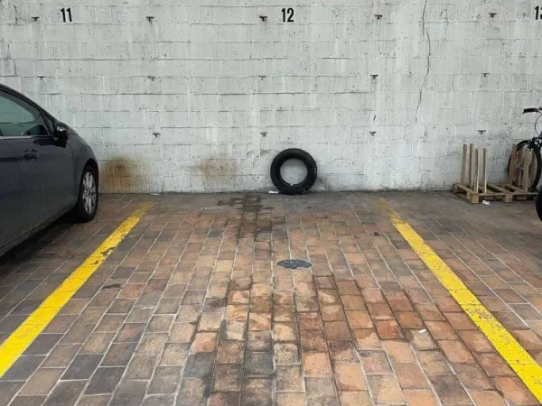 Parking 15 m²