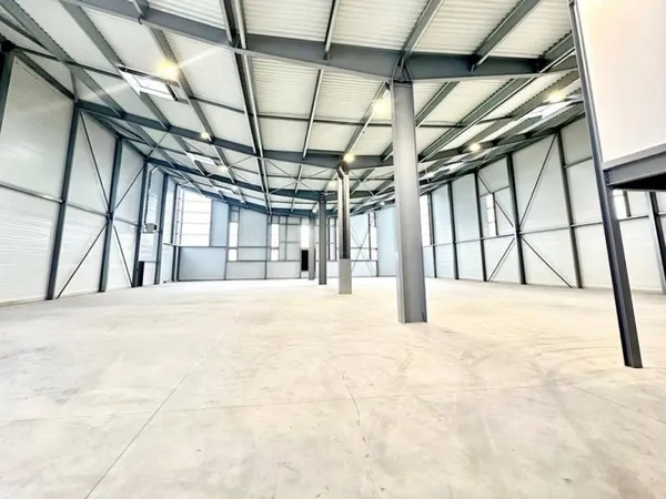 Local d'activité 3505 m²