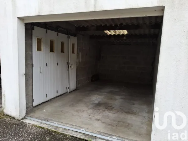 Parking 15 m²