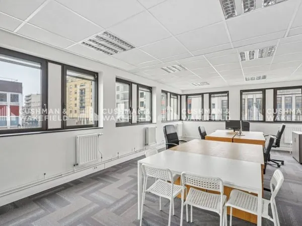 Bureaux 255 m²