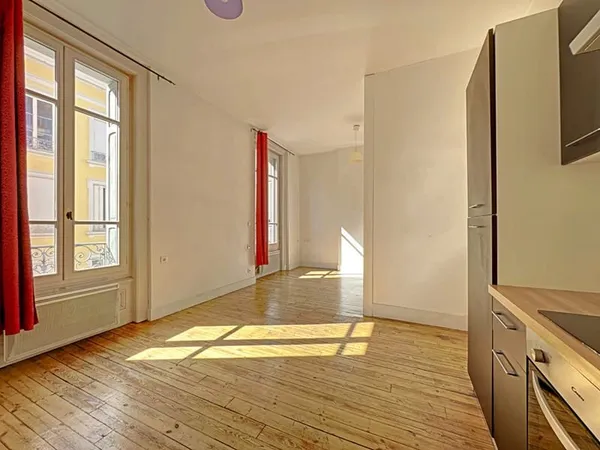Appartement Saint Etienne 2 pièce(s) 42 m2