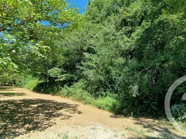 Terrain 2613 m²
