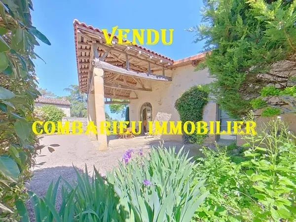 Maison 5 pièces 210 m²