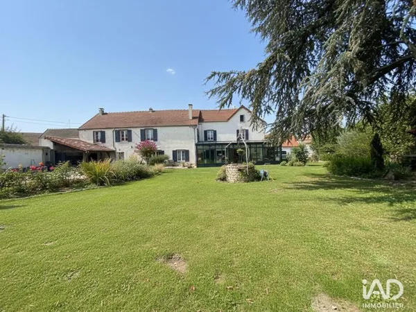Maison 8 pièces 263 m²