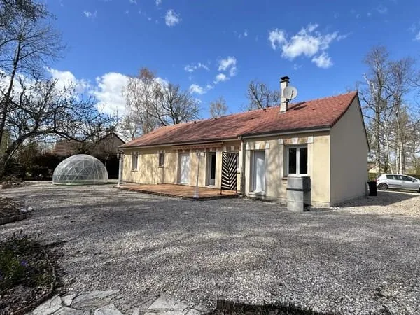 Pavillon lumineux avec terrain boisé à Nançay, à deux pas de Salbris