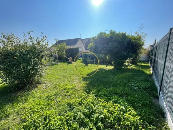 Maison de ville à La Flèche - 800m2 de terrain - 130m2 habit