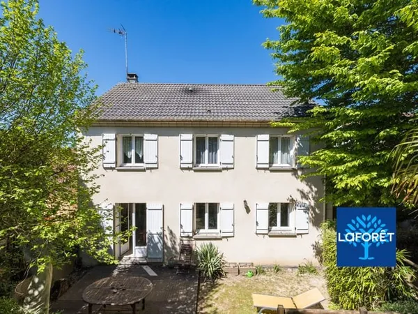PUISEUX-EN-FRANCE - Maison individuelle