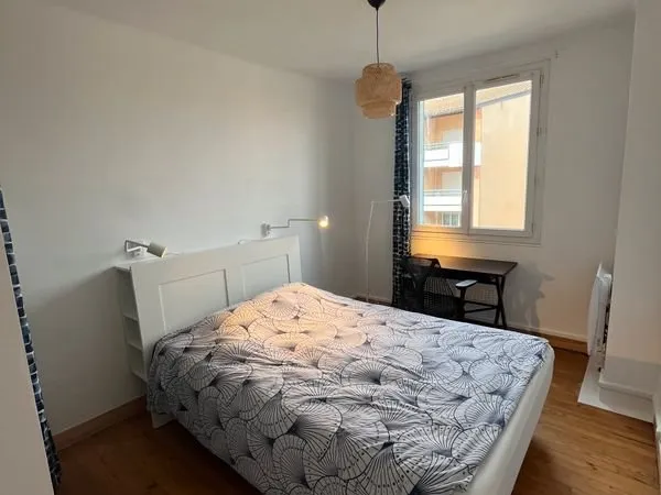Chambre dans Colocation Patte d'oie/ Arènes
