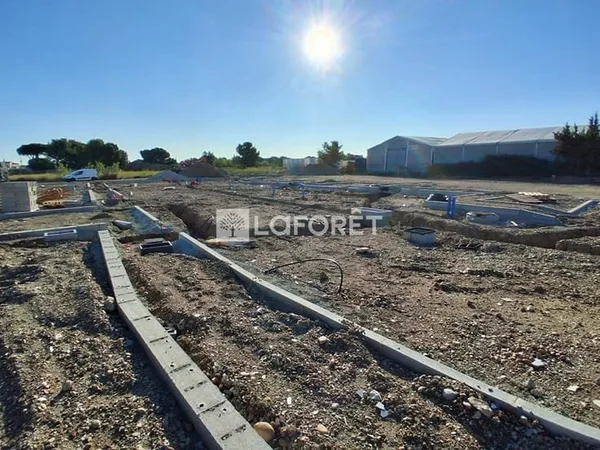 Terrain de 268 m² libre constructeur