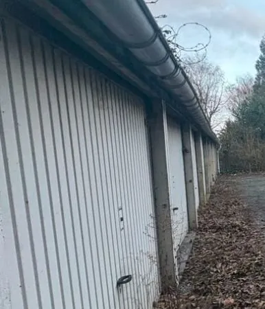 Vend garage box fermé 18m2