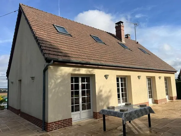 Proche de Gisors, maison 5 CHAMBRES sur sous sol total 130M2