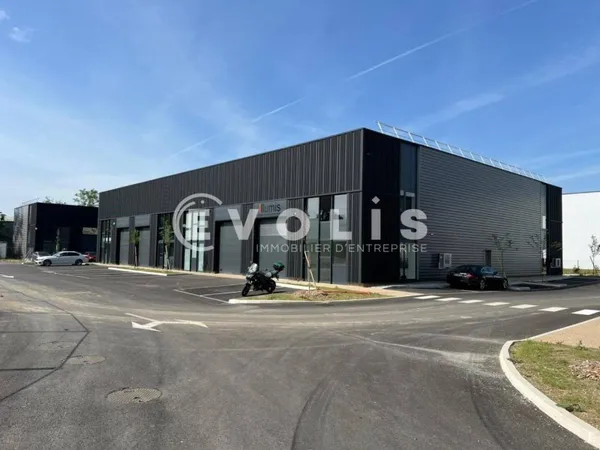 Local d'activité 761 m²