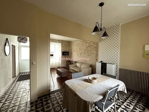 Propriété 4 pièces 81 m²